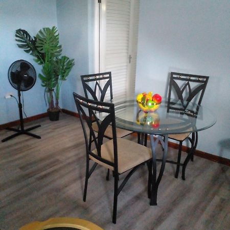 Czar'S Citadel-2 Bedroom Apt 23E At Columbus Heights Ocho Rios Bagian luar foto