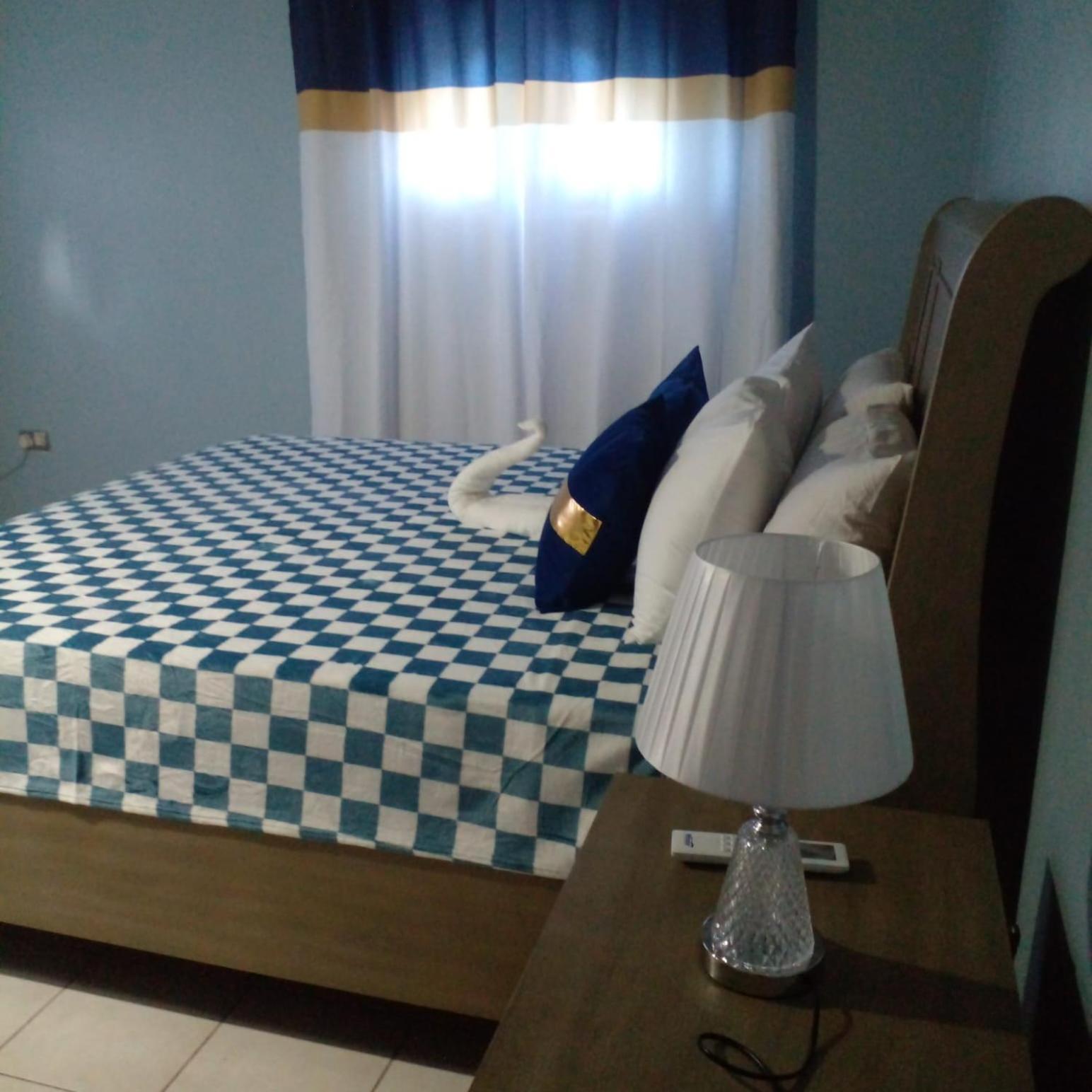 Czar'S Citadel-2 Bedroom Apt 23E At Columbus Heights Ocho Rios Bagian luar foto